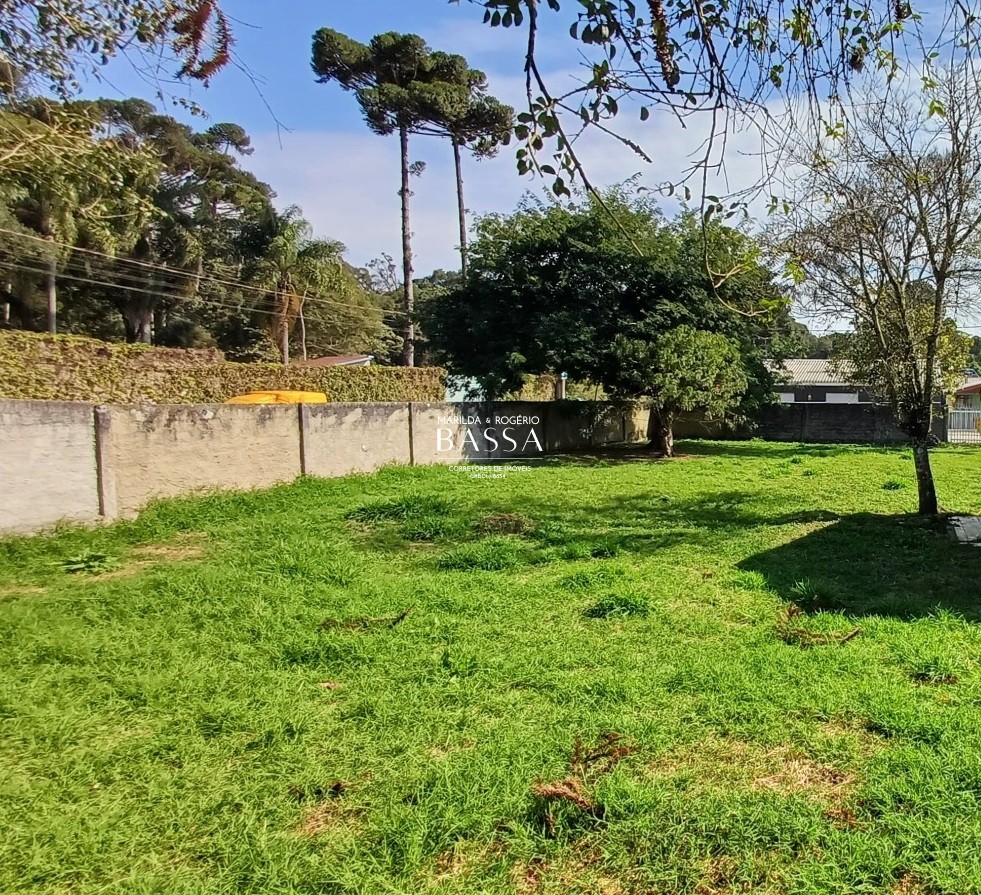 Terreno de esquina - Borda do Campo